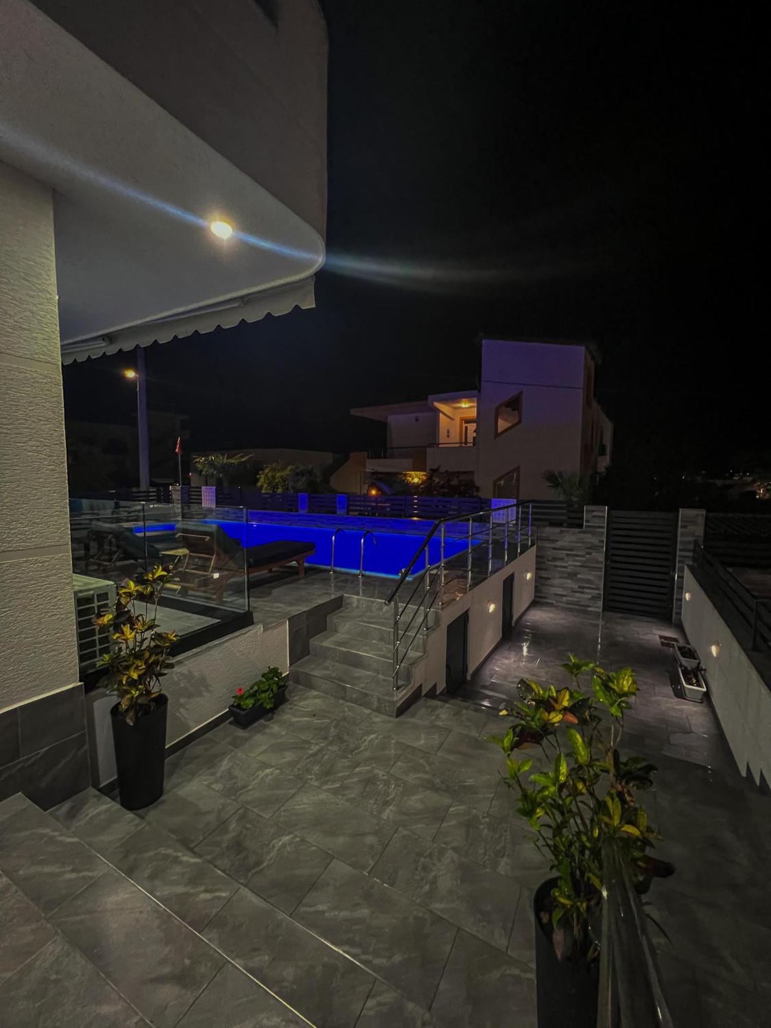 Serenity Apartments Ксаміл Екстер'єр фото